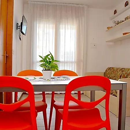 Lovely Beachfront Apartment-beahost *